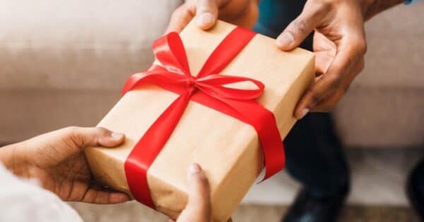 Creative Ways To Wrap a Personalized Gift for Extra Impact
