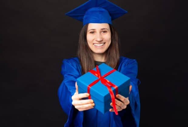 8 Unique Graduation Gifts for High School Achievers